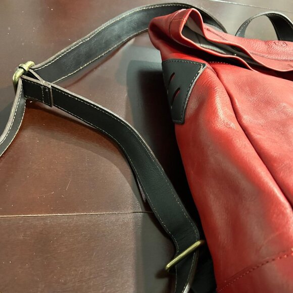 Genuine Italian Leather Mini Backpack - Unisex - Picture 5 of 13